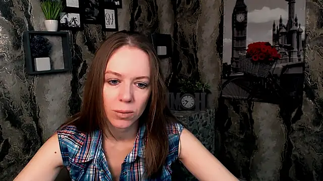 GloriaSi  online show from December 22, 2025, 5:29 am