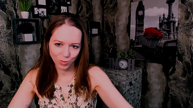 GloriaSi  online show from February 18, 2026, 5:49 am