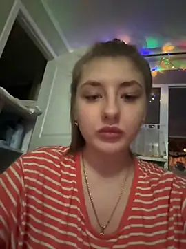 sexyy girl  online show from December 30, 2024, 6:16 pm