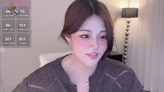 Snapshot of Strawberrybabyy1 chatting on October 17, 2025, 3:36 pm Strawberrybabyy1 online show from October 17, 2025, 3:36 pm