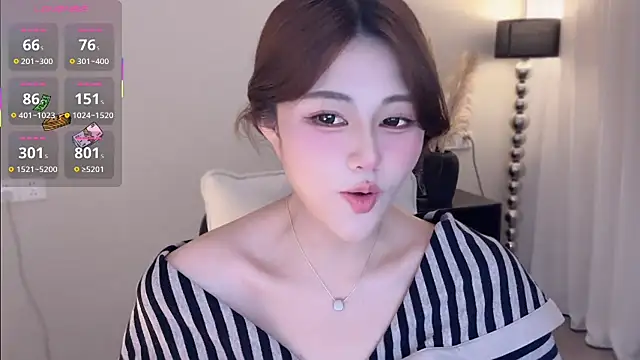 Snapshot of Strawberrybabyy1 chatting on October 16, 2025, 3:09 pm Strawberrybabyy1 online show from October 16, 2025, 3:09 pm