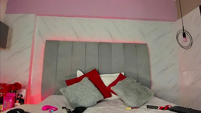 Snapshot of alhana_miller chatting on February 20, 2025, 1:40 pm alhana miller online show from February 20, 2025, 1:40 pm