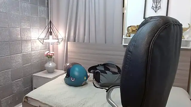 JackSwan18 online show from December 21, 2025, 7:04 pm