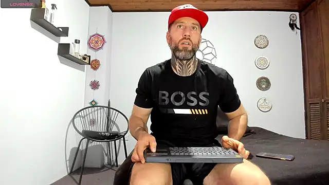 Snapshot of Antoniohot2024 chatting on November 4, 2025, 12:09 pm Antoniohot2024 online show from November 4, 2025, 12:09 pm