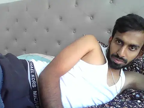 Snapshot of skinny__boy__ chatting on November 14, 2025, 4:21 pm skinny boy online show from November 14, 2025, 4:21 pm