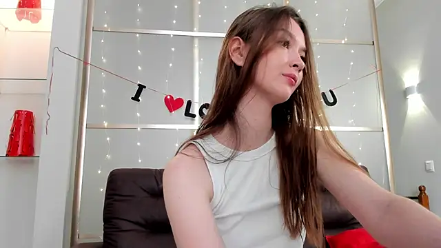 Snapshot of Emma_Flin chatting on June 12, 2026, 5:05 am Emma Flin online show from June 12, 2026, 5:05 am