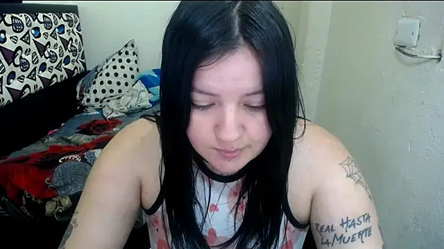 Snapshot of shopyymessyy chatting on June 11, 2026, 6:49 pm shopyymessyy online show from June 11, 2026, 6:49 pm