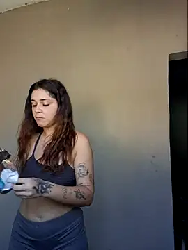 luuhcat09 online show from November 26, 2025, 4:51 pm