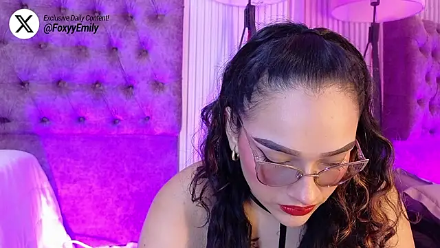 EMILYY FOXY online show from February 3, 2026, 7:08 pm