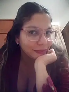 Carliina Soussa online show from May 17, 2026, 12:32 am