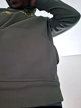 bigboytoy912 online show from April 9, 2026, 5:19 pm