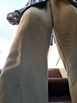 bigboytoy912 online show from June 21, 2026, 4:02 pm