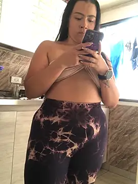 Snapshot of Abigail_Cowen chatting on November 25, 2025, 3:45 pm Abigail Cowen online show from November 25, 2025, 3:45 pm