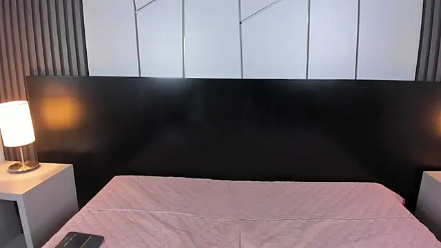 Snapshot of liz_goth chatting on February 24, 2025, 12:59 pm liz goth online show from February 24, 2025, 12:59 pm