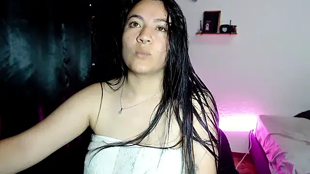 Snapshot of party_hornys69 chatting on March 18, 2025, 12:51 am party hornys69 online show from March 18, 2025, 12:51 am