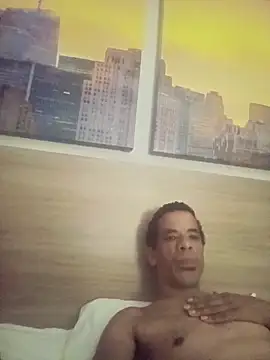 Tjskigh online show from October 26, 2025, 2:23 am