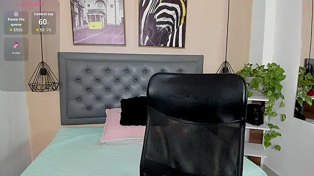 alicee cooper online show from October 25, 2025, 1:56 pm