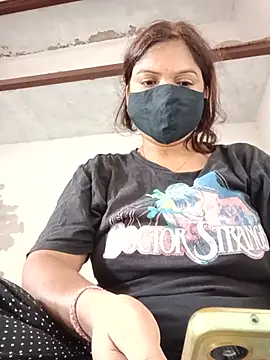 Snapshot of illay_love chatting on July 15, 2026, 5:03 am illay love online show from July 15, 2026, 5:03 am