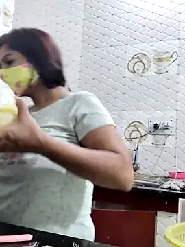 illay love online show from April 17, 2026, 2:42 pm