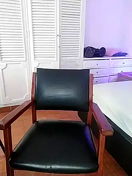 Adel Nesbiit online show from February 5, 2026, 7:43 pm