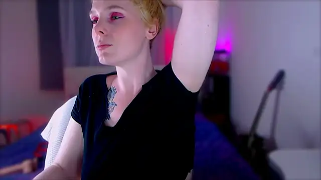 Snapshot of MissSeverina chatting on September 13, 2025, 7:25 pm MissSeverina online show from September 13, 2025, 7:25 pm