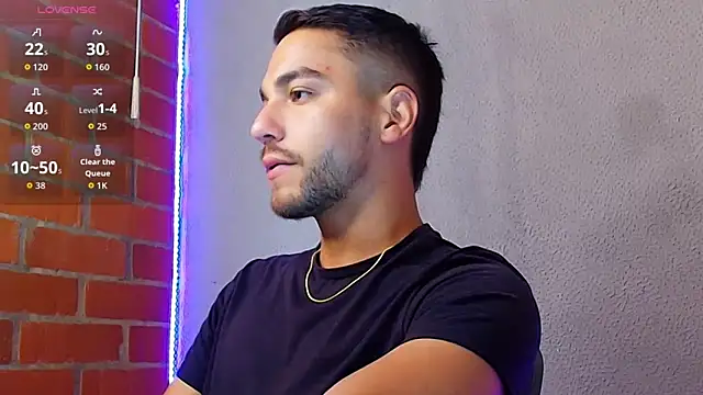 Snapshot of Leandro_valenzuela chatting on February 13, 2026, 1:55 pm Leandro valenzuela online show from February 13, 2026, 1:55 pm