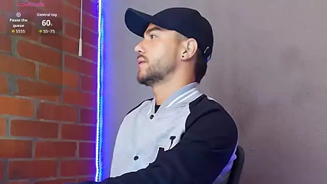 Snapshot of Leandro_valenzuela chatting on February 19, 2026, 1:30 pm Leandro valenzuela online show from February 19, 2026, 1:30 pm