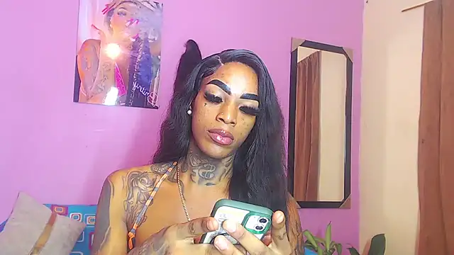 Snapshot of badgirls_cx chatting on November 8, 2025, 1:58 pm badgirls cx online show from November 8, 2025, 1:58 pm