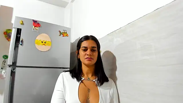Biancasantillana online show from October 10, 2025, 11:38 pm