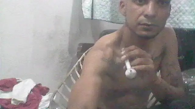 Snapshot of _Dmente_ chatting on October 15, 2025, 9:28 am  Dmente  online show from October 15, 2025, 9:28 am