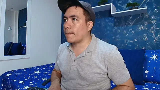 Snapshot of Jhonatan_Morales_S chatting on December 6, 2024, 9:51 pm Jhonatan Morales S online show from December 6, 2024, 9:51 pm