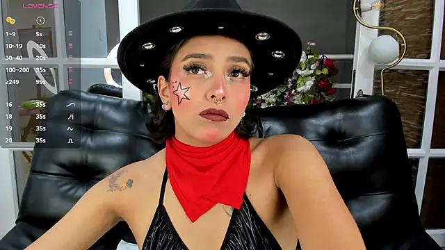 Snapshot of miss_collins chatting on March 22, 2025, 11:00 am miss collins online show from March 22, 2025, 11:00 am