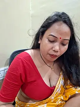 Snapshot of DREAM_GIRL-30 chatting on May 22, 2026, 5:33 pm DREAM GIRL-30 online show from May 22, 2026, 5:33 pm