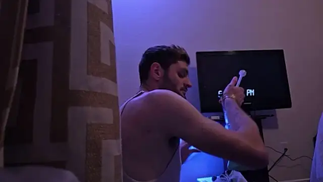 Snapshot of ChillzPnp chatting on December 2, 2025, 12:11 am ChillzPnp online show from December 2, 2025, 12:11 am