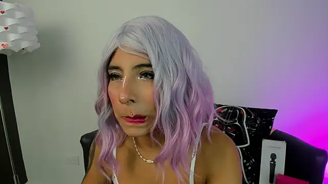 Snapshot of miss__allison chatting on November 11, 2025, 11:05 am miss allison online show from November 11, 2025, 11:05 am