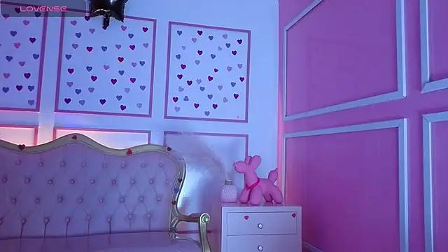 ailen t online show from November 6, 2025, 8:18 am