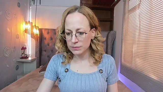 Snapshot of SammySanders chatting on February 25, 2025, 4:57 pm SammySanders online show from February 25, 2025, 4:57 pm