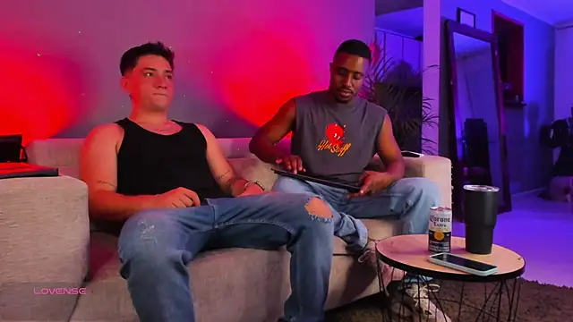 adamjackson  online show from September 9, 2025, 2:10 am