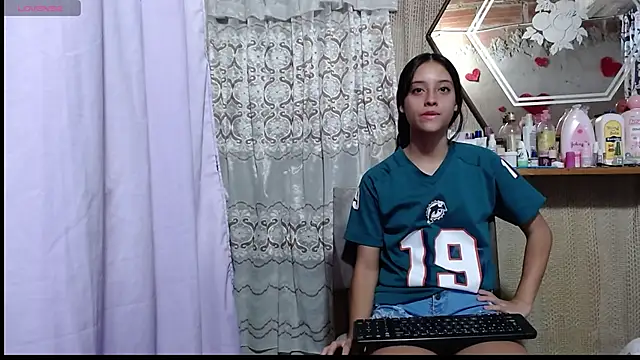 Lunawillis online show from September 15, 2025, 10:32 pm