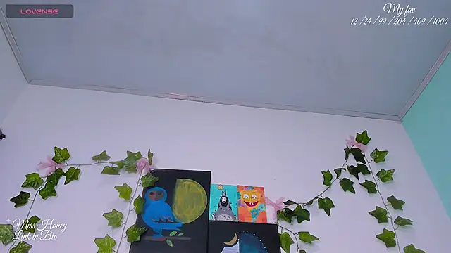 Snapshot of Mxss_Honey chatting on October 24, 2025, 9:19 am Mxss Honey online show from October 24, 2025, 9:19 am