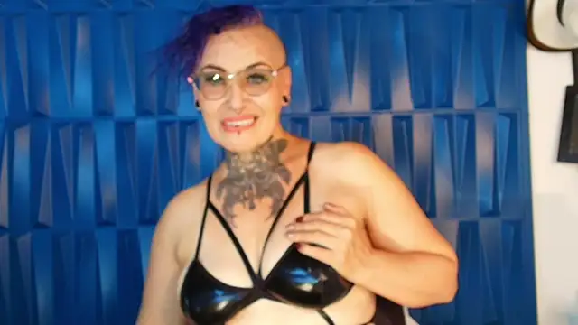 Snapshot of SandyyRose chatting on February 20, 2025, 7:19 pm SandyyRose online show from February 20, 2025, 7:19 pm