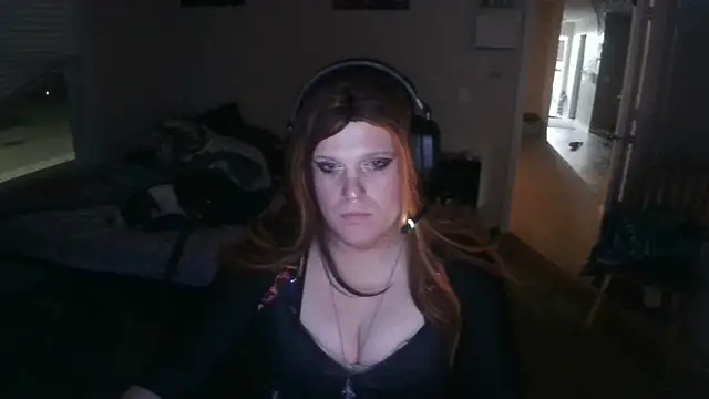 EmberLee online show from March 15, 2025, 3:40 am