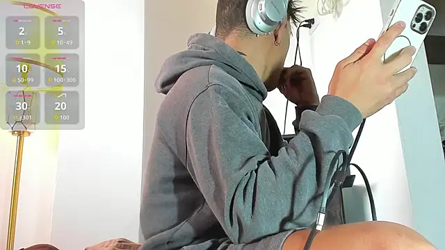 Snapshot of nakedfoam1 chatting on April 6, 2026, 7:48 pm nakedfoam1 online show from April 6, 2026, 7:48 pm