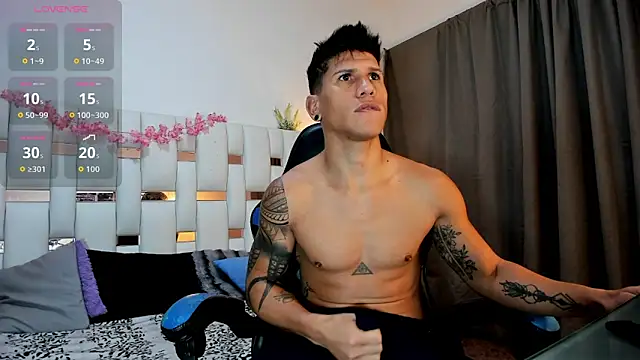 Snapshot of nakedfoam1 chatting on March 11, 2026, 12:43 pm nakedfoam1 online show from March 11, 2026, 12:43 pm