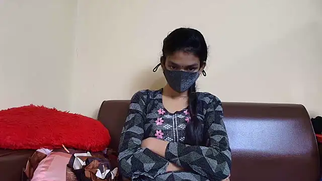 Snapshot of Srabontii chatting on December 5, 2025, 10:58 am Srabontii online show from December 5, 2025, 10:58 am