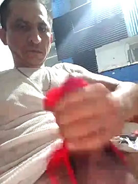 Snapshot of Hugoloco2 chatting on June 8, 2026, 10:27 am Hugoloco2 online show from June 8, 2026, 10:27 am