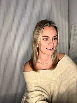 Snapshot of Milla__one chatting on December 14, 2025, 2:00 pm Milla one online show from December 14, 2025, 2:00 pm