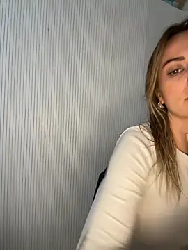 Snapshot of Milla__one chatting on November 2, 2025, 9:58 am Milla one online show from November 2, 2025, 9:58 am