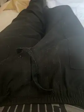 Snapshot of Napoletano17 chatting on December 20, 2025, 2:09 pm Napoletano17 online show from December 20, 2025, 2:09 pm