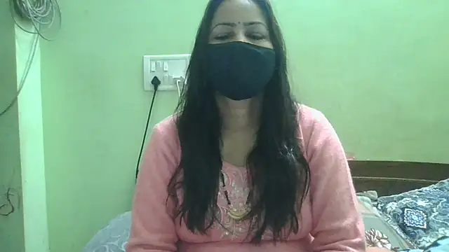 Snapshot of couplesuni chatting on February 13, 2026, 3:39 am couplesuni online show from February 13, 2026, 3:39 am